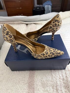 Anne Klein Leopard-Pattern Pointed Toe Stilettos - Tan & Black